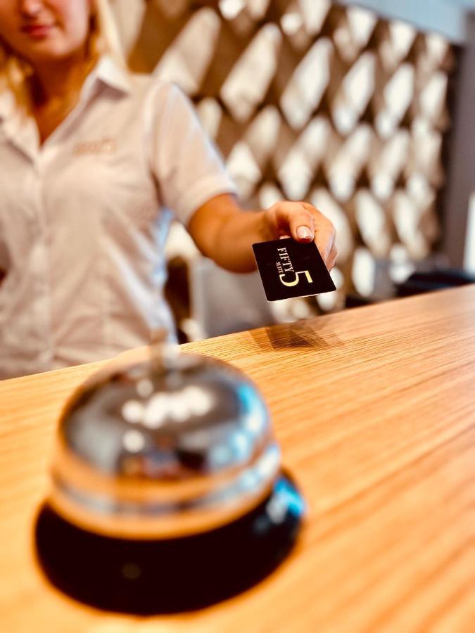Fifty5 Suite Hotel 马尔马里斯 外观 照片