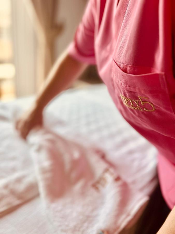 Fifty5 Suite Hotel 马尔马里斯 外观 照片