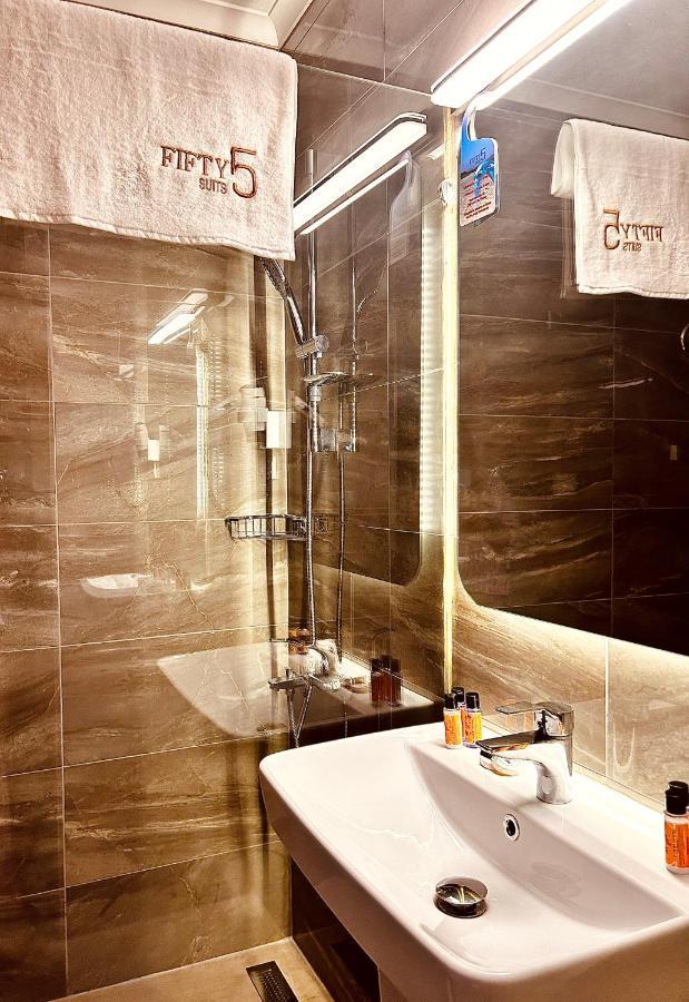 Fifty5 Suite Hotel 马尔马里斯 外观 照片